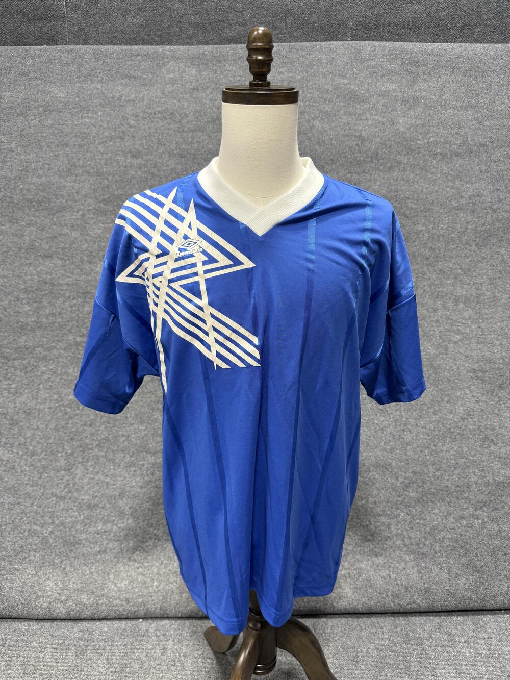 Vintage Umbro Shirt Mens XL Blue Number 8 Soccer Jersey Graphic Tee Top 90s